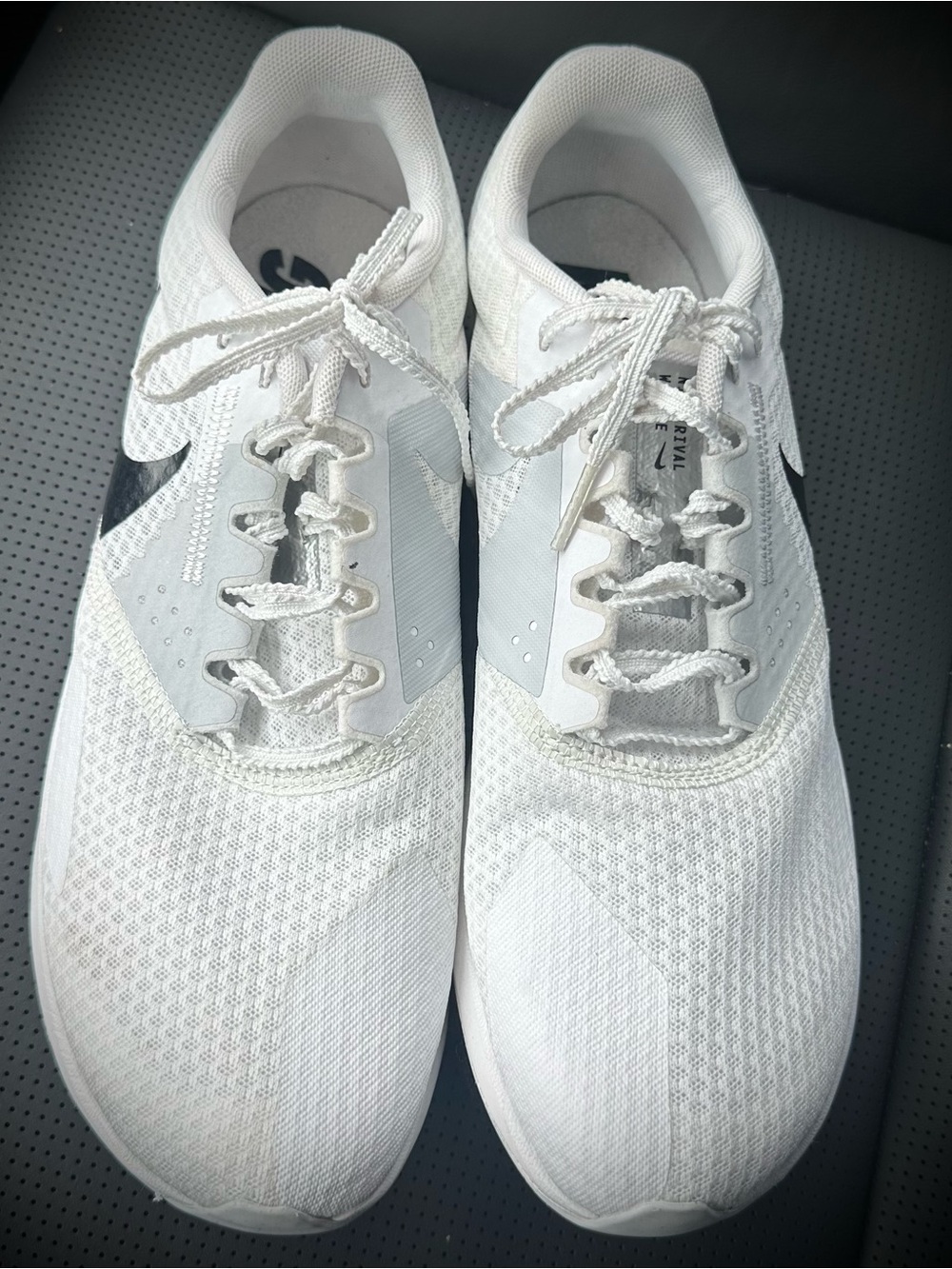Nike Zoom Rival Waffle 6 racing shoes in white